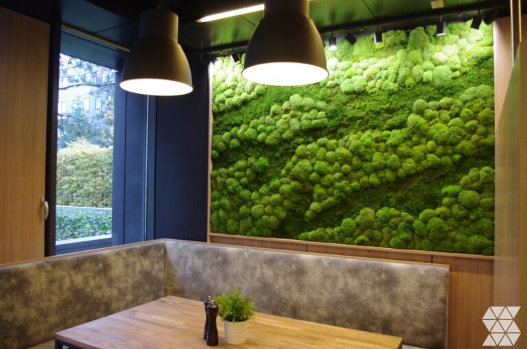 Ściany z mchu stabilizowanego - Topaz Lunch & Coffee